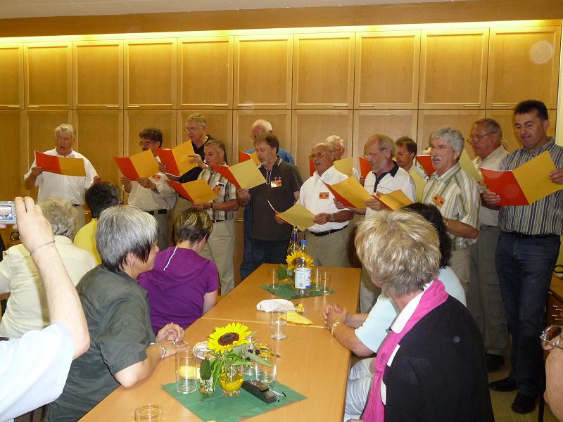 090725_chorausflug_38.JPG - Die Badenia-Chorknaben "Hohenzollern"...